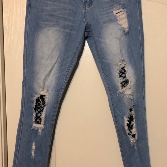 VIP  Ripped Jeans Size 3/4 - Picture 6 of 7